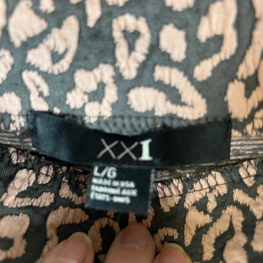 Forever 21 XXI Pink‎ Charcoal Leopard Animal Print Textured Mini Skirt Large NWT